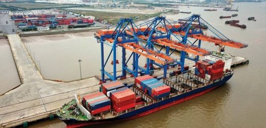 Bộ Tài chính đề nghị TP. Hồ Chí Minh xem xét lại việc thu phí sử dụng hạ tầng cảng biển