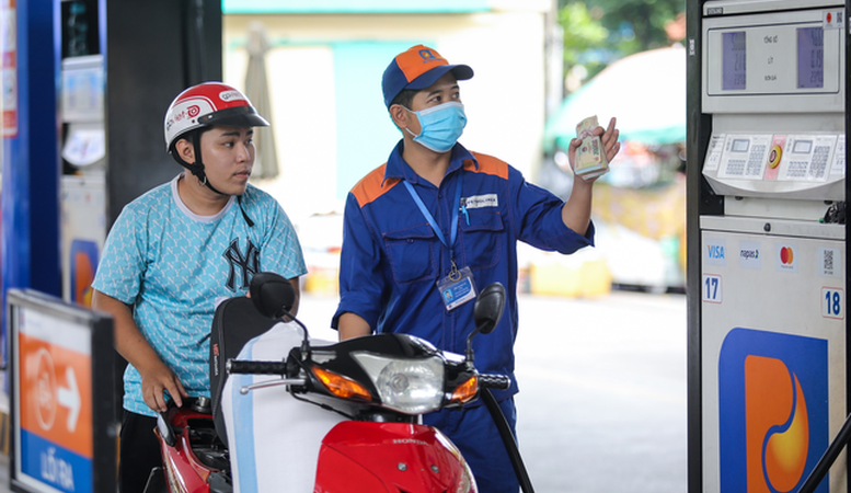 Giá xăng, dầu đồng loạt tăng