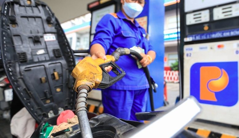 Giá xăng giảm