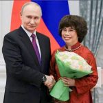 Anh hùng Lao động Thái Hương được Tổng thống Liên bang Nga Vladimir Putin trực tiếp trao tặng Huân chương Hữu nghị