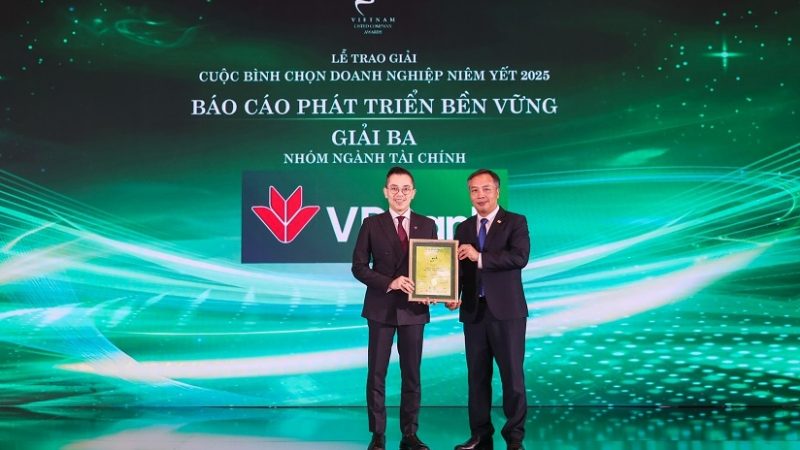 VPBank là ngân hàng duy nhất nhận hai giải thưởng tại VLCA 2025