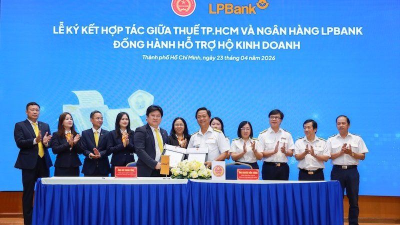 LPBank ký kết hợp tác với Thuế TP.HCM, thúc đẩy chuyển đổi số hộ kinh doanh và cá nhân kinh doanh